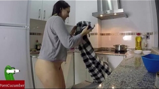 Making dinner while fucking in the kitchen.SAN03