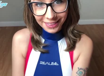 Nice Brunette In Glasses Gives An Epic Blowjob