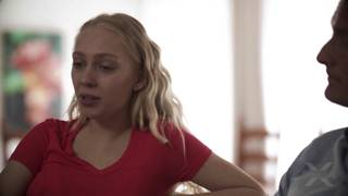 Braylin Bailey Seduces A Mature Guy With A Sext