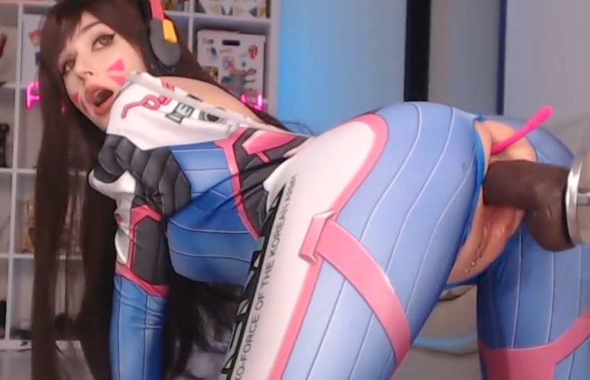 D.Va Cosplay With Perfect Teen PurpleBitch