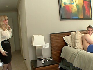 Granny Nina Hartley Fucking A Big Dick