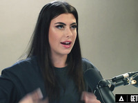 Showing Off How To Reach On Orgasm After A Podcast   Gal Ritchie