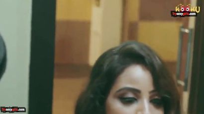 Enchanting Indian Babe Spellbinding Xxx Clip