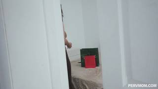 She Comes Back From Shopping And Is Fucked