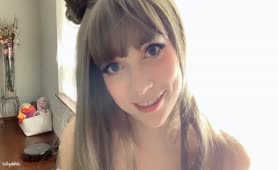 IndigoWhite And Her Pretty Hot Body