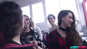 Spanish 18 Years Old Get Laid For Friends