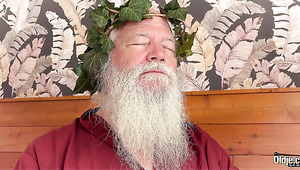 An Old Man Fucks A Young Beauty