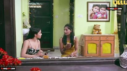 Indian Glamour Babe Hot Erotic Video