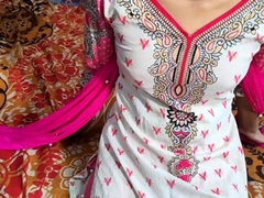Punjabi Ladaki Ne Salwar Pahankar Apane Yaar Se Chudwai