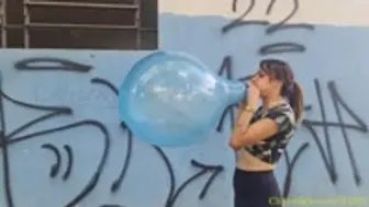 Claire Blow To Pop A Crystal 16 Inch Gemar Balloon