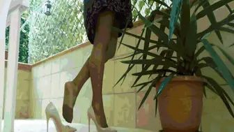 While It’s Raining Expectation MP4 (1920×1080) FHD