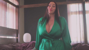 Now Those Are Huge Knockers   Amateur Porn