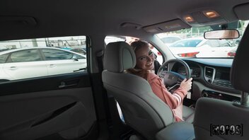 Do I Look Good In This Car?