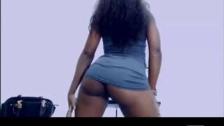Slim Chocolate Girl Masturbating On Webcam