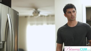 Flirtatious Britt Blair Tells Stepbro, "My Legs Were Quivering Trying To Open This Jar"  S9:E7