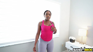 Ebony Big Bottomed Hottie Nyna Stax Gives BJ And Gets Nailed Doggy