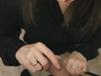 Pretty Married Chick Gives A Nice Head To Her Neigbour For Changing A Light Bulb