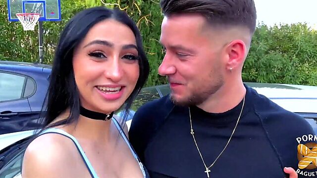 Pam And Didi, Two Smokin’ Hot Sluts, Tag Team A Cock