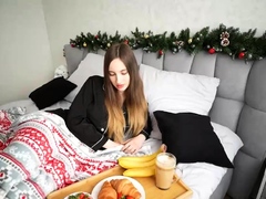 Christmas Morning Blowjob For The Whore Stepsister P1