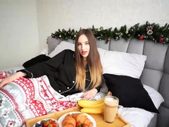 Christmas Morning Blowjob For The Whore Stepsister P1
