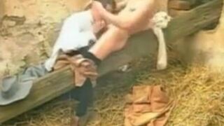 Bareback Twinks Cumming In Vintage Bareback Amateur Video