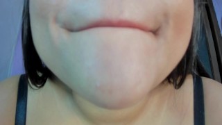 Clumsy Mouth That Likes To Farts