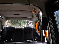 Random Interracial Fuck With Perfect Busty Ebony MILF On A Taxi’s Backseat